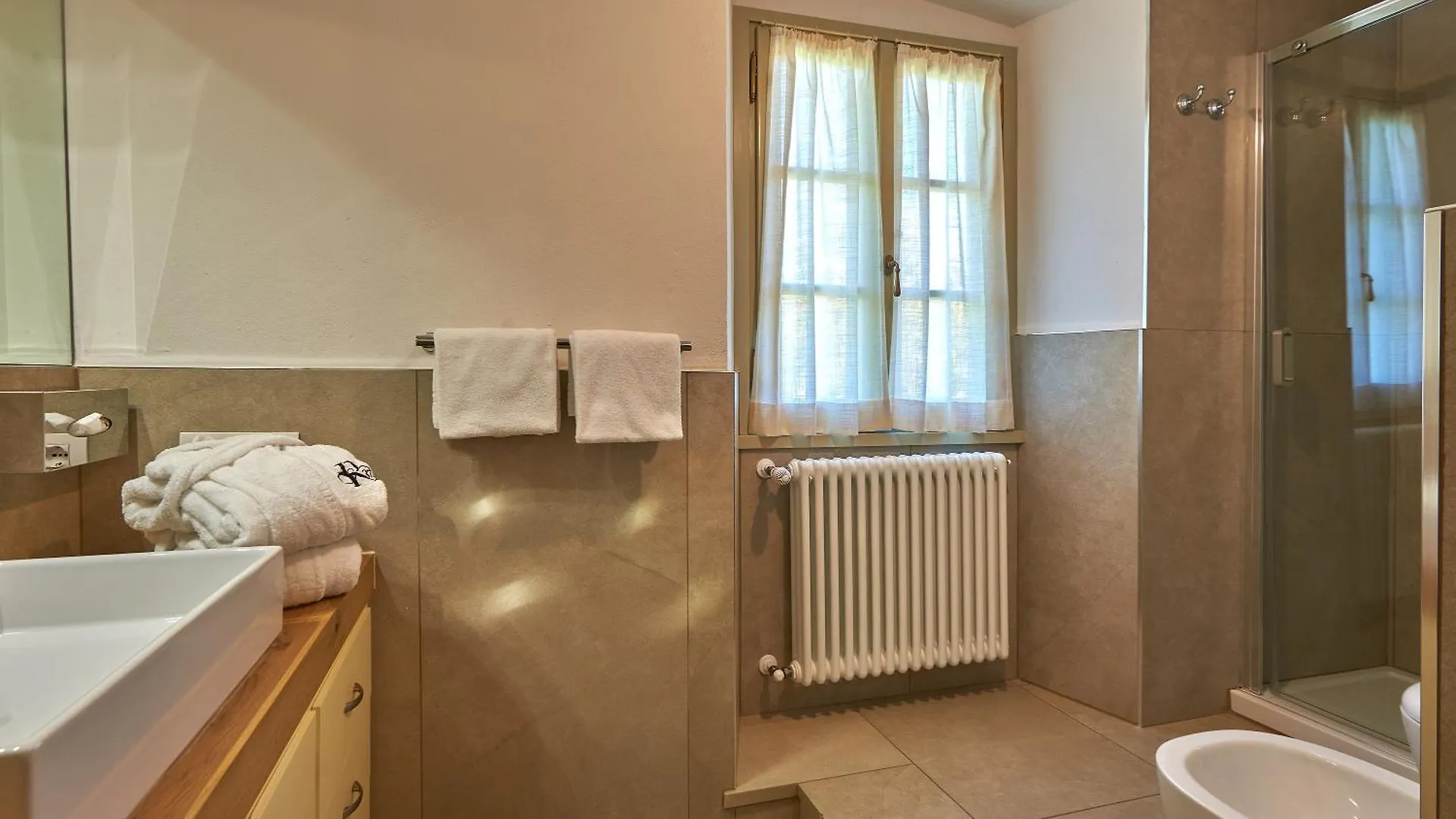 Resort 37 Rignano sullʼArno 4*,  Italien
