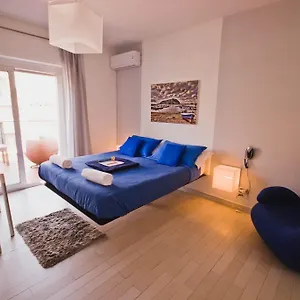 La Bella Bed & Breakfast